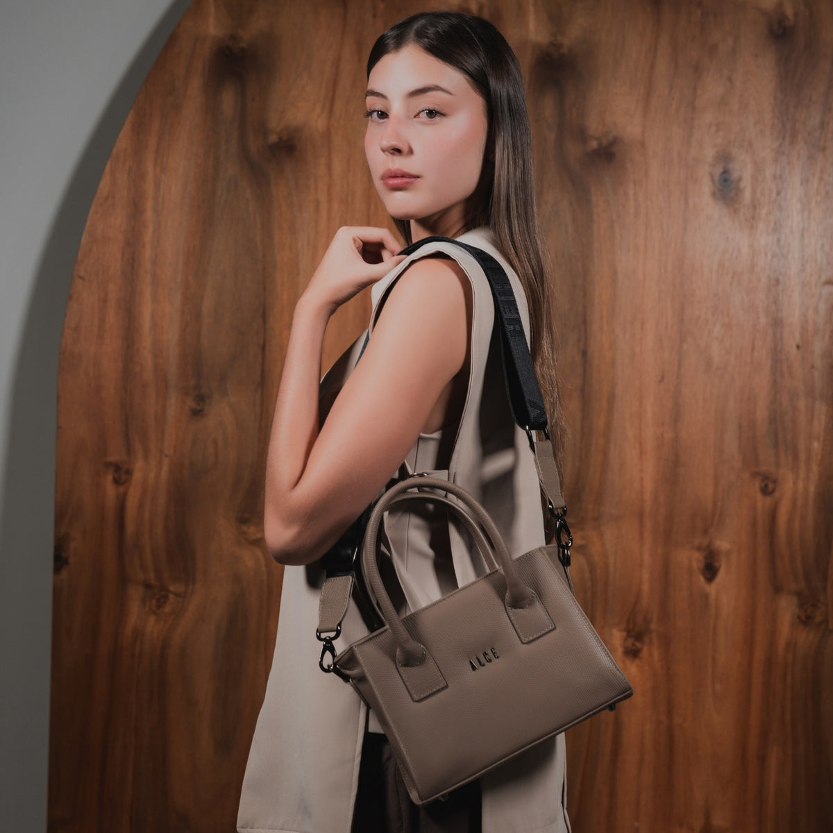 Bolso mini tote nude