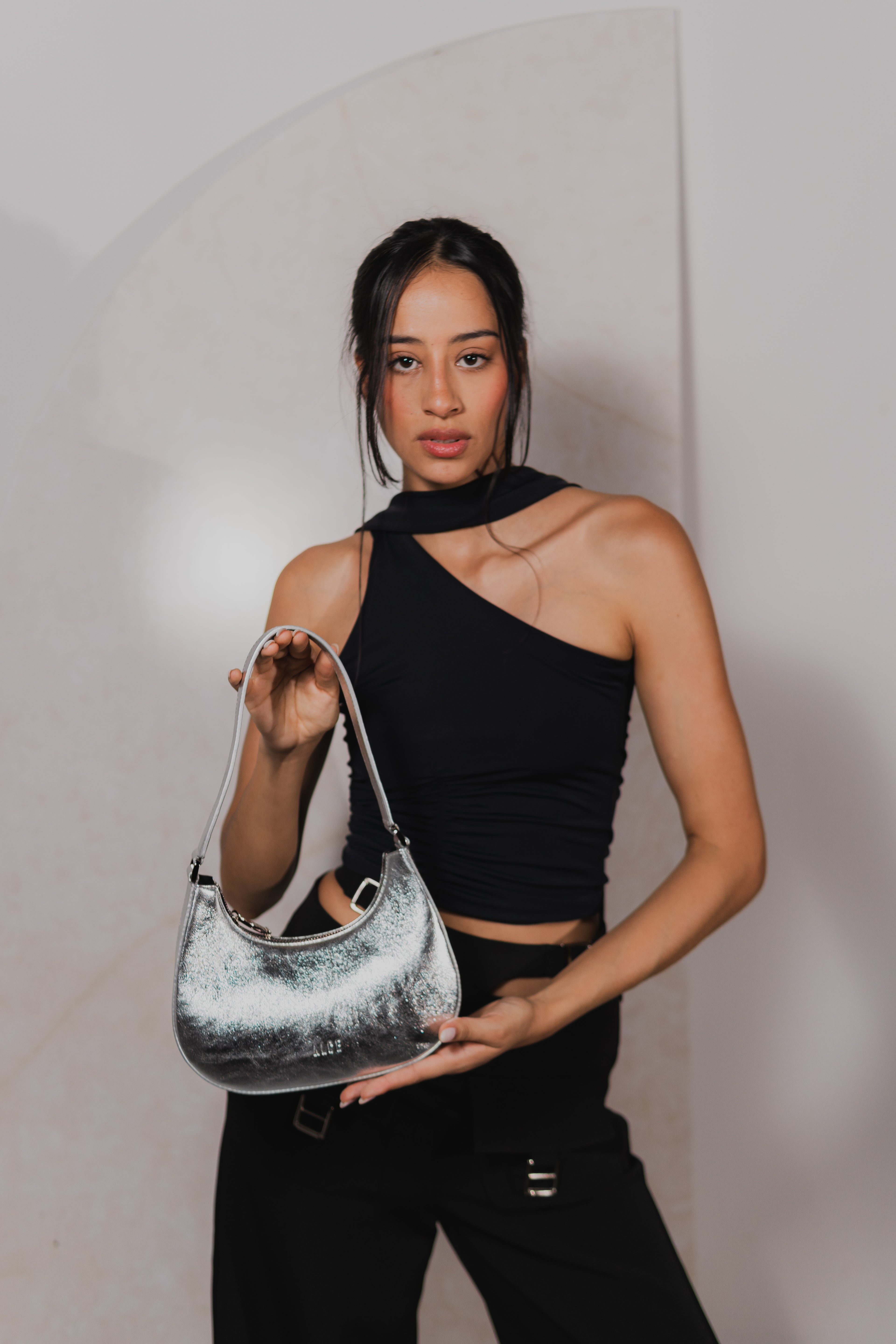MEDIA LUNA BAG PLATEADO