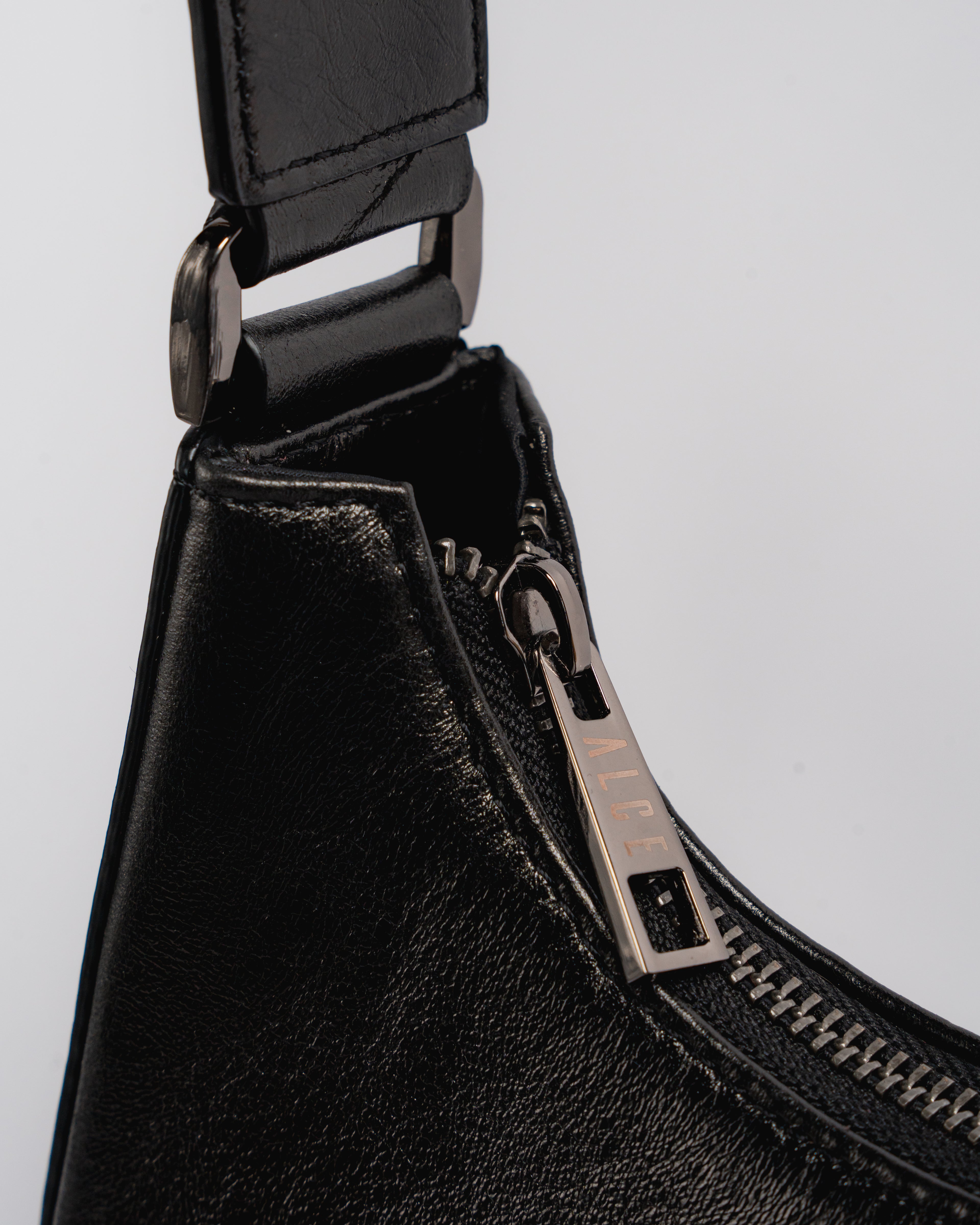 MEDIA LUNA BAG NEGRO