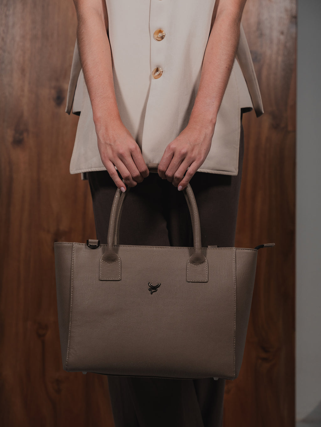 MOOSE TOTE BAG BLACK PYTHON