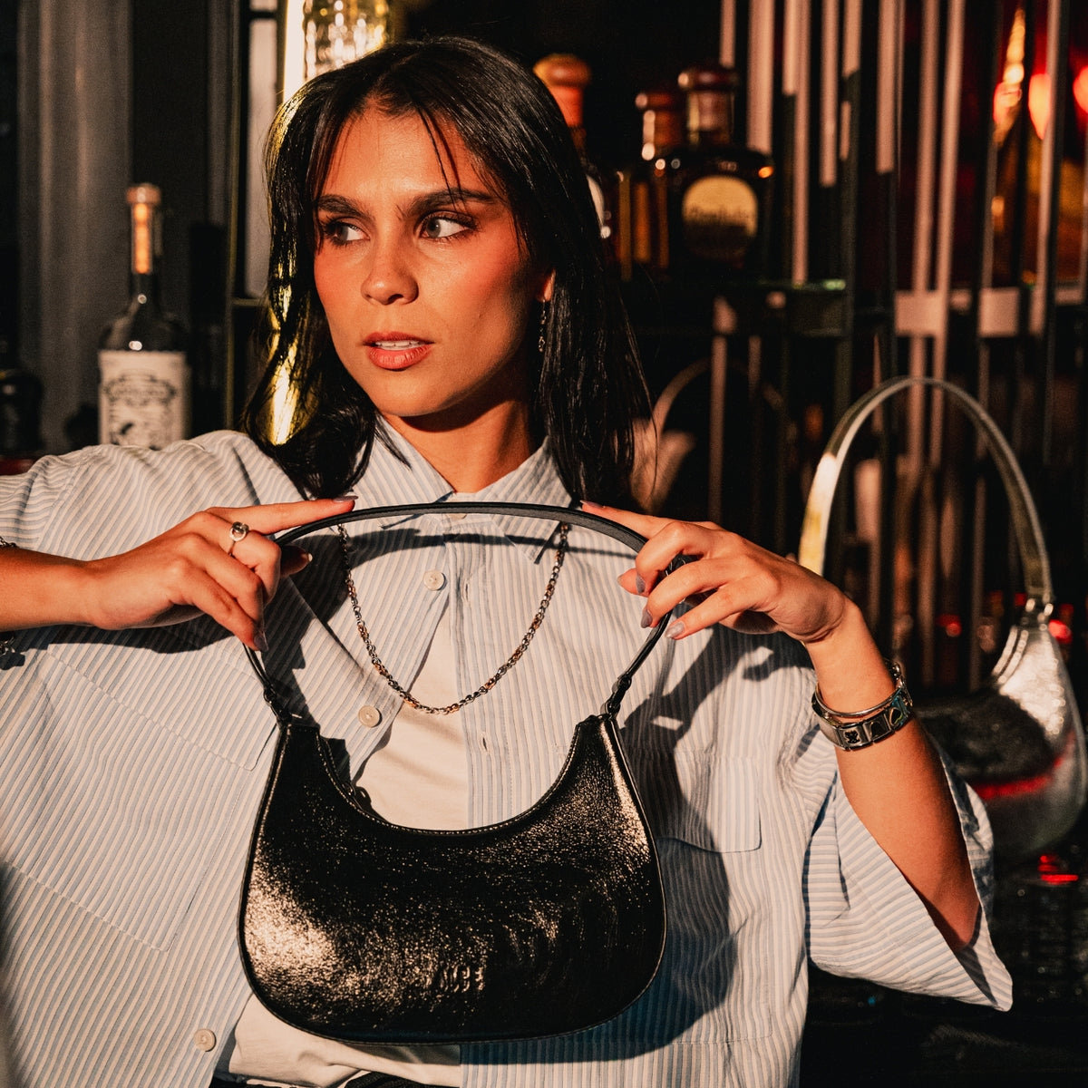 Bolso medialuna negro