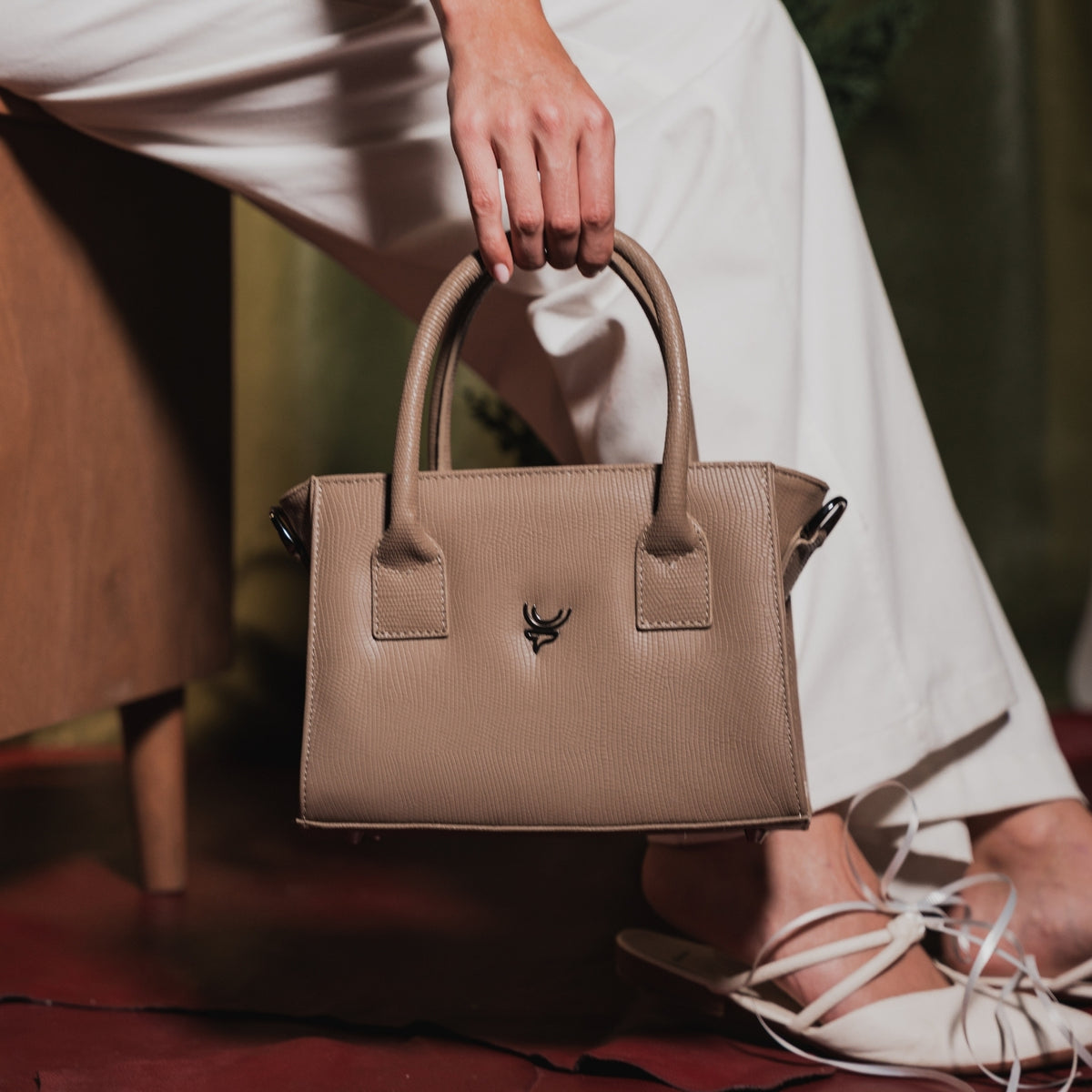 Bolso mini tote nude