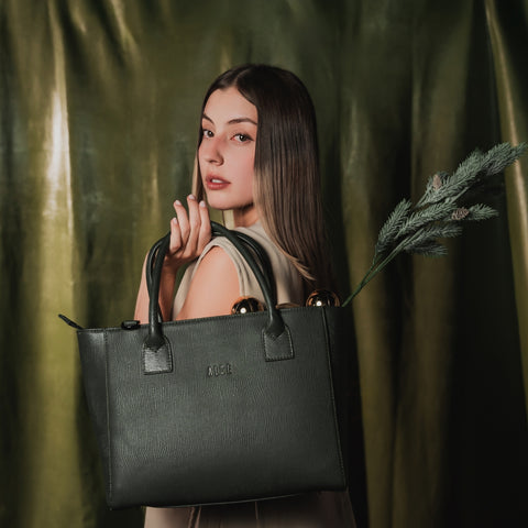 MOOSE TOTE BAG BLACK PYTHON