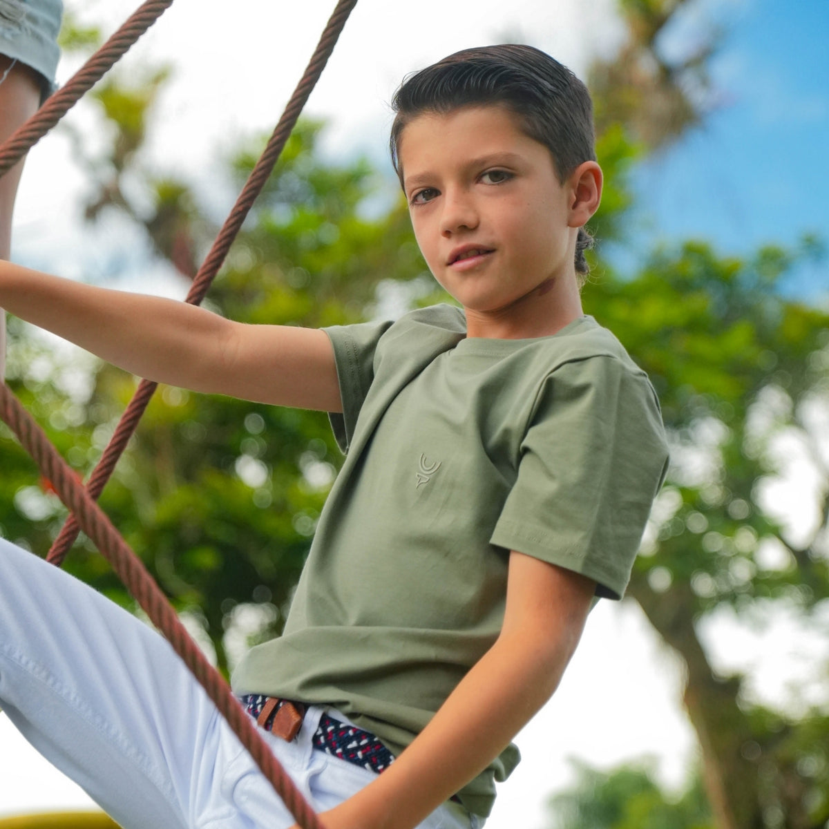 Camiseta niños verde oliva