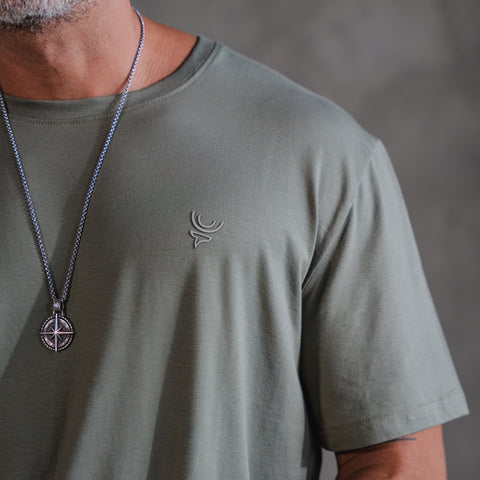 Camiseta hombre verde oliva