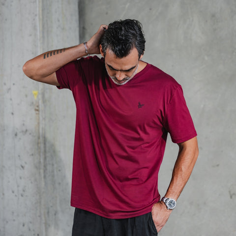 Camiseta clásica vino tinto
